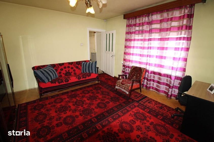 Casă cu 5 camere cu Teren 541 Mp în Hunedoara