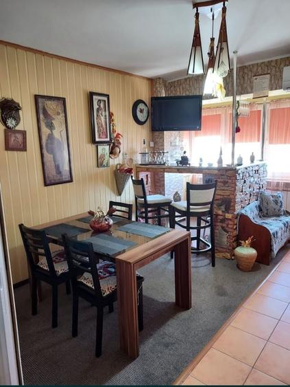 Apartament cu 2 camere decomandat în Buzaului