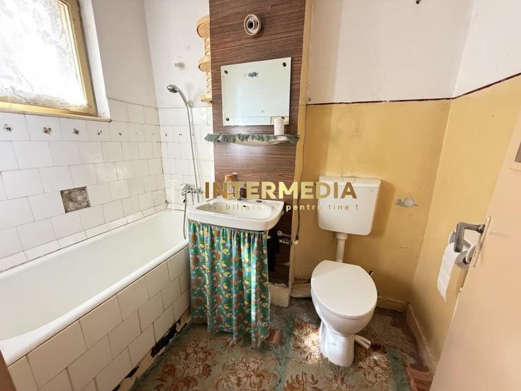 Apartament cu 2 camere decomandat, mobilat în Cetate