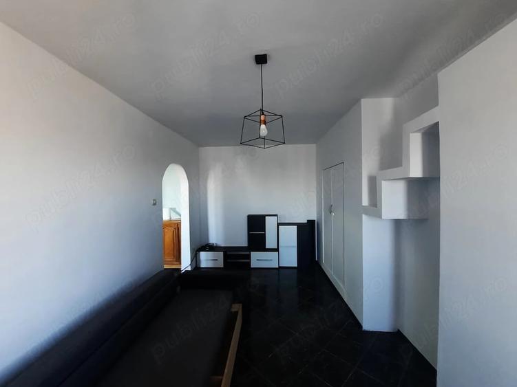Apartament cu 2 camere decomandat în Exterior Vest