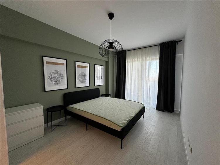 Apartament cu 2 camere semidecomandat, mobilat în Fundeni