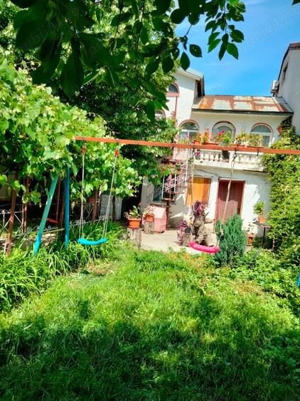 Casă cu 5 camere cu Teren 550 Mp în Colentina