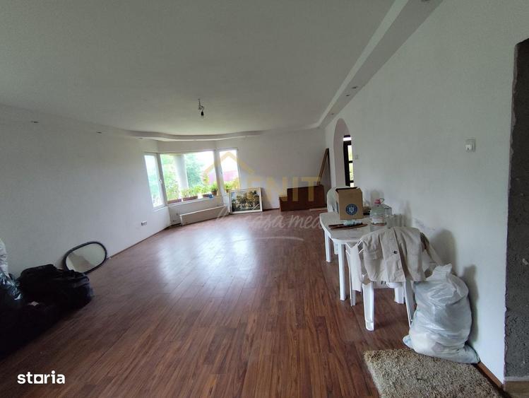 Casă cu 4 camere în Fundeni