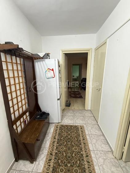 Apartament cu 2 camere în Podu Roș