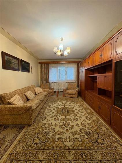 Apartament cu 4 camere decomandat în Aradului