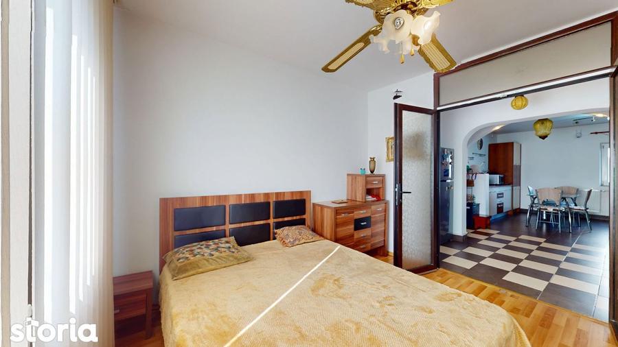 Apartament cu 4 camere decomandat, mobilat în Rahova