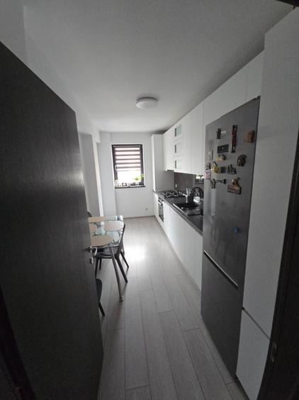 Apartament cu 2 camere decomandat în Drumul Taberei