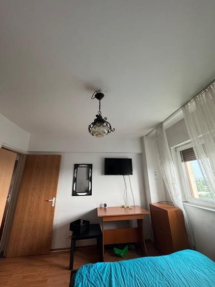 Apartament cu 2 camere semidecomandat în Brâncoveanu