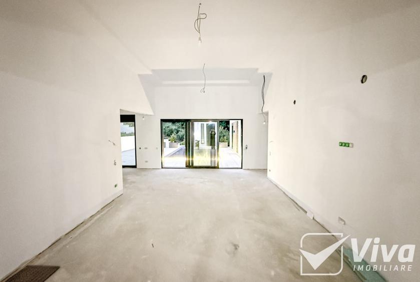 Casă individuală cu 7 camere cu Piscina în Copou