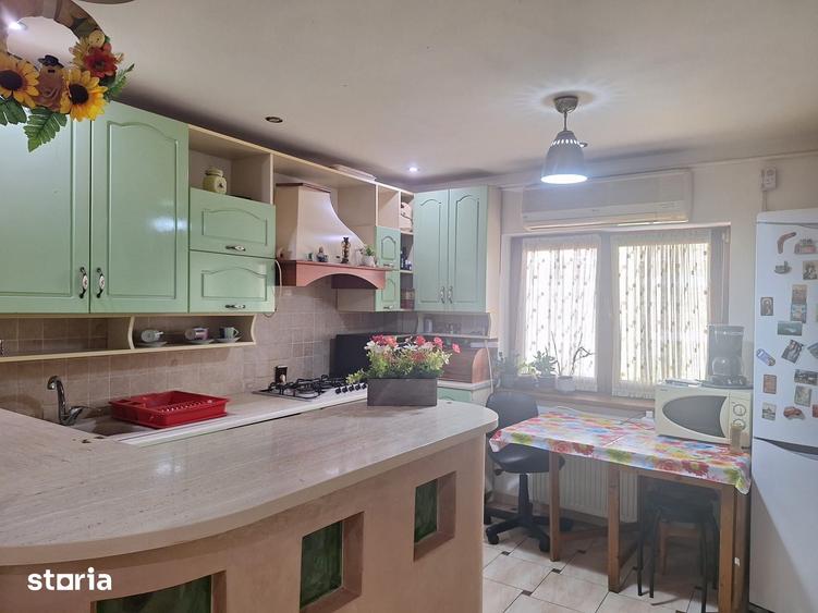 Apartament cu 3 camere în Unirii Nord