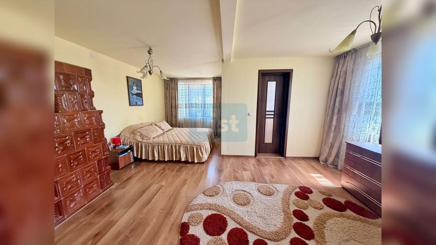 Casă cu 3 camere cu Teren 1550 Mp în Vânători