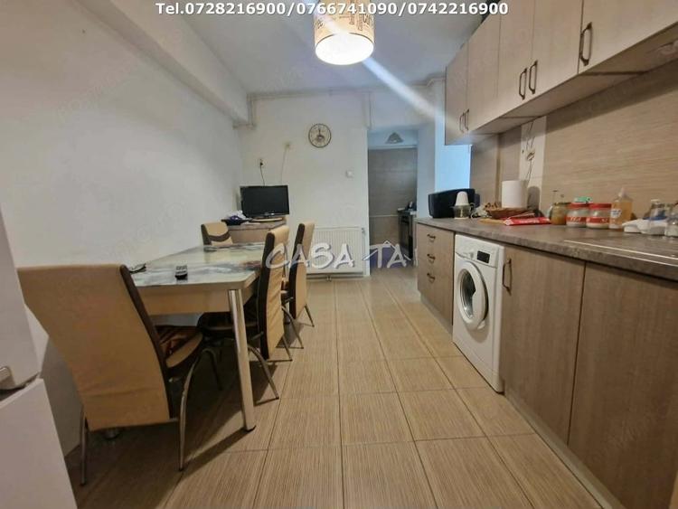 Apartament cu 4 camere decomandat în Ultracentral