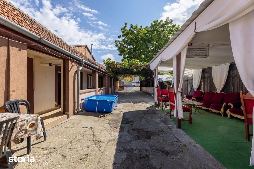 Casă cu 4 camere decomandat cu Teren 1000 Mp în Pârneava