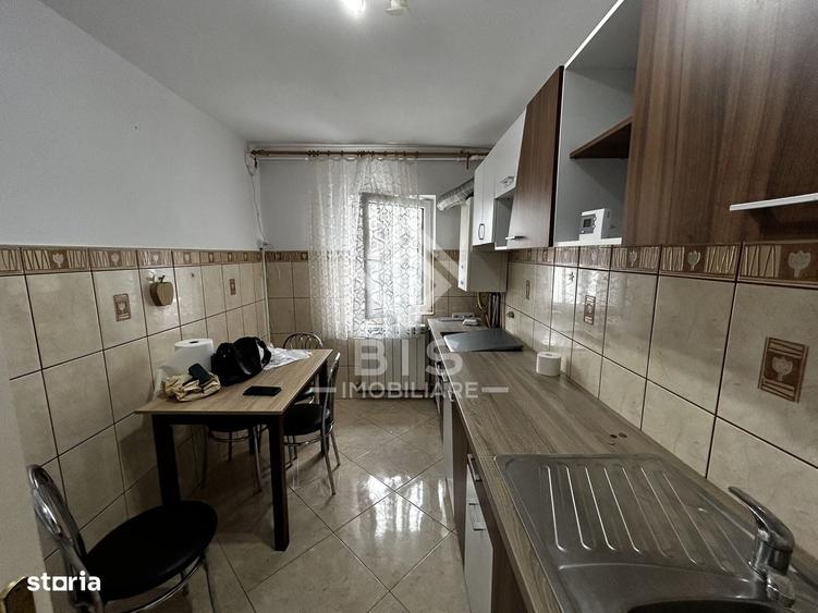 Apartament cu 4 camere semidecomandat în Central