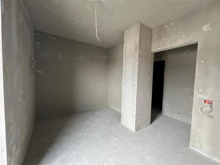 Penthouse cu 3 camere semidecomandat în Orașul Vechi
