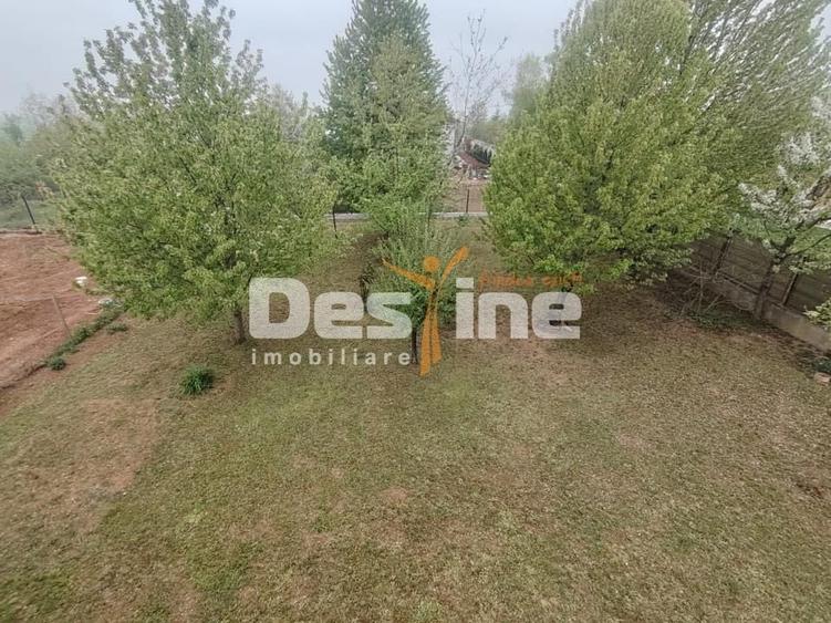 Casă individuală cu 4 camere cu Canalizare în Central