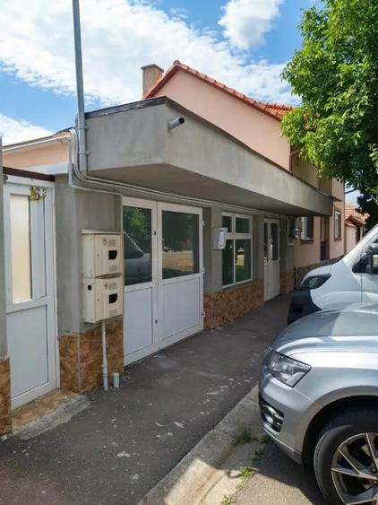 Spațiu comercial, de 80 mp, în Central