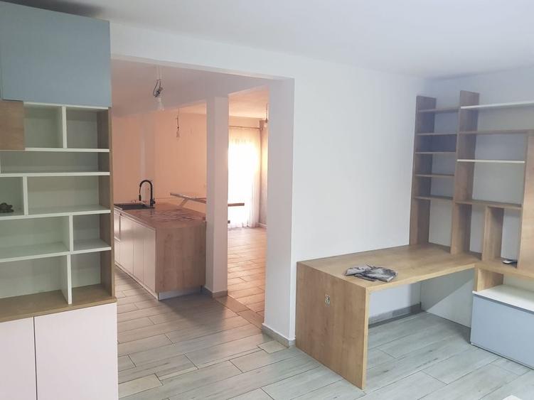 Casă cu 3 camere cu Teren 239 Mp în Tunari