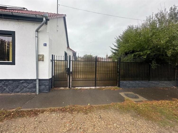Casă cu 7 camere cu Teren 1848 Mp în Tinca