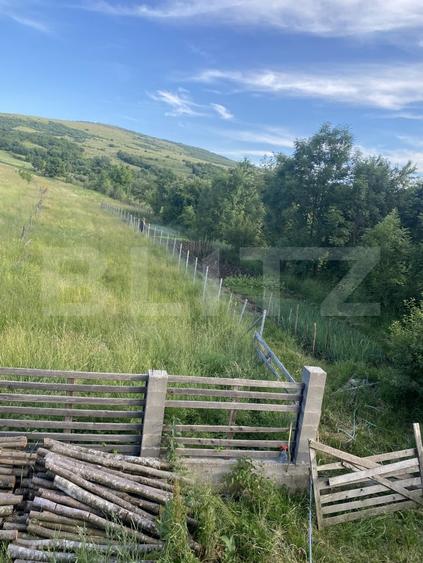 Casă individuală cu 4 camere cu Teren 1471 Mp în Budacu de Sus