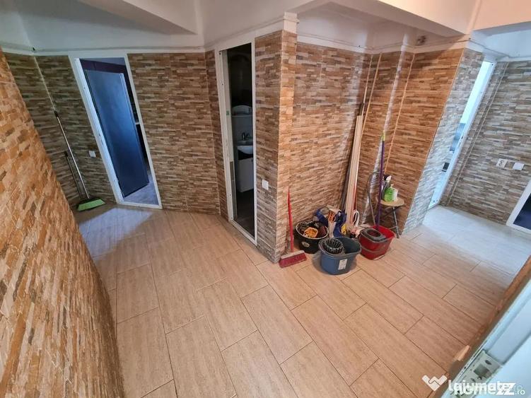 Apartament cu 3 camere decomandat, mobilat în Trocadero