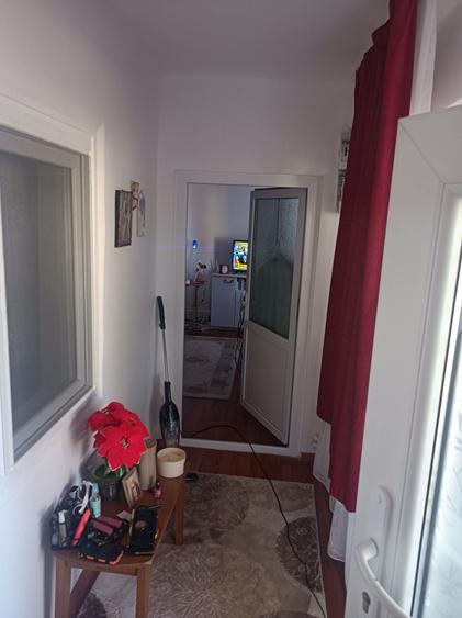 Casă cu 4 camere în Ostroveni