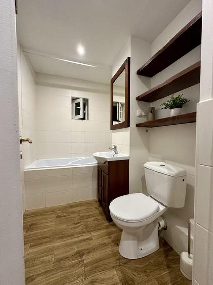 Apartament cu 3 camere decomandat în Stana