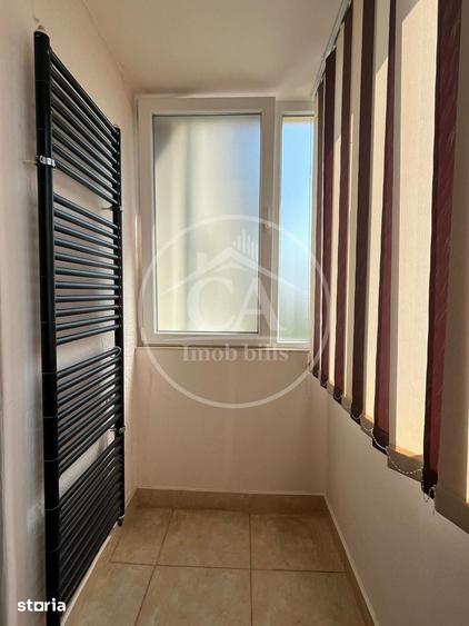 Apartament cu 3 camere decomandat în Orașul Nou