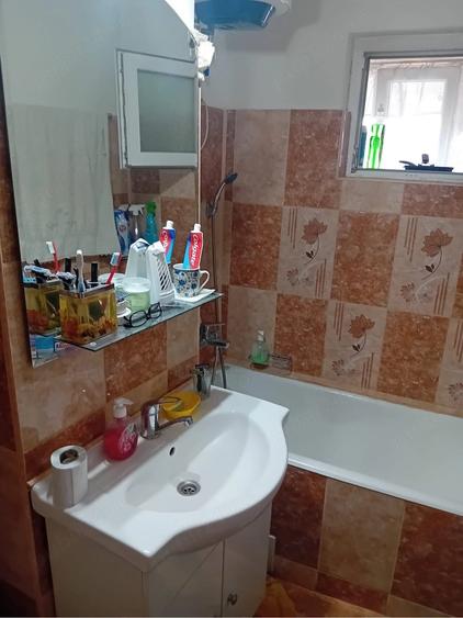 Garsonieră decomandată în Central
