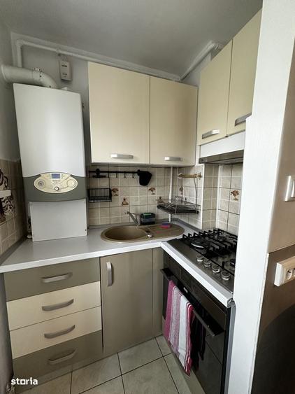 Apartament cu 3 camere în Eremia