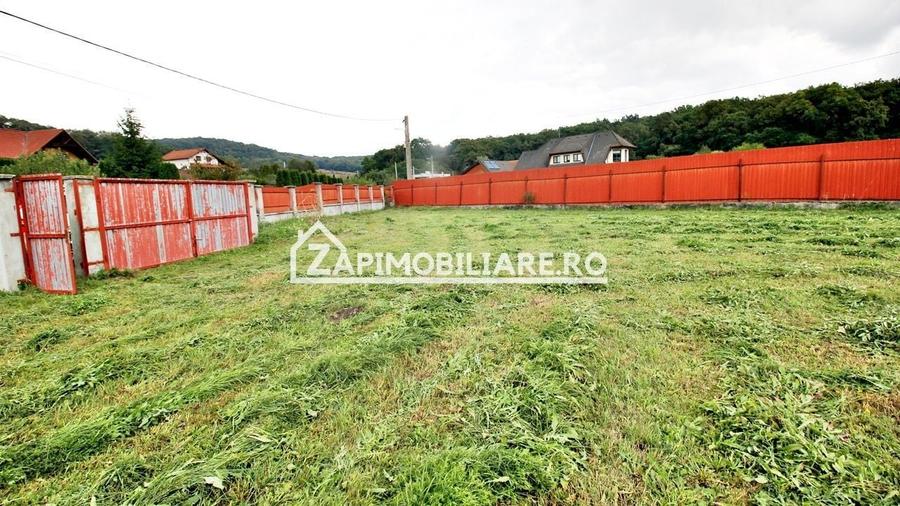 Teren Construcții intravilan de 5400 mp, în Corunca