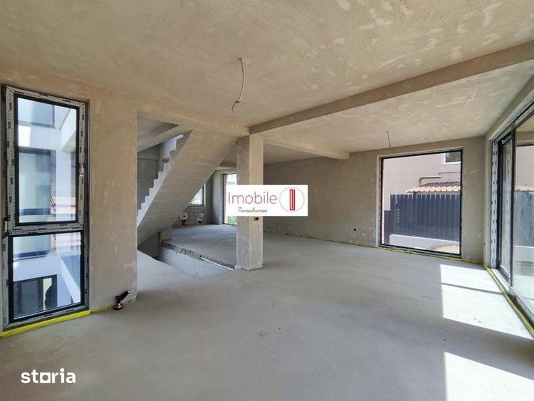 Casă cu 4 camere cu Canalizare în Gruia
