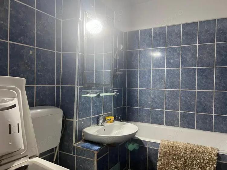 Apartament cu 2 camere decomandat în Liliacului
