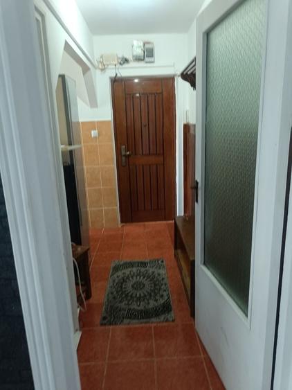 Apartament cu 2 camere decomandat în Exterior Vest