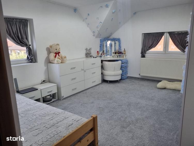 Vand casa moderna, 3 camere decomandate, Vetis, Satu Mare - 2