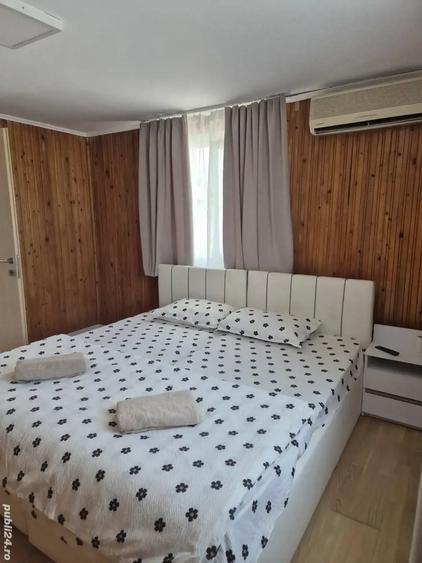 Casă cu 3 camere cu Teren 1000 Mp în Boldești
