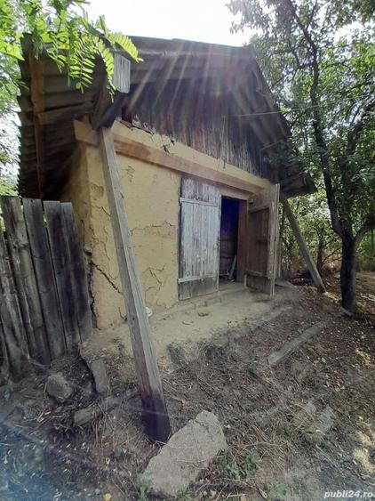 Casă cu 2 camere în Ciurești