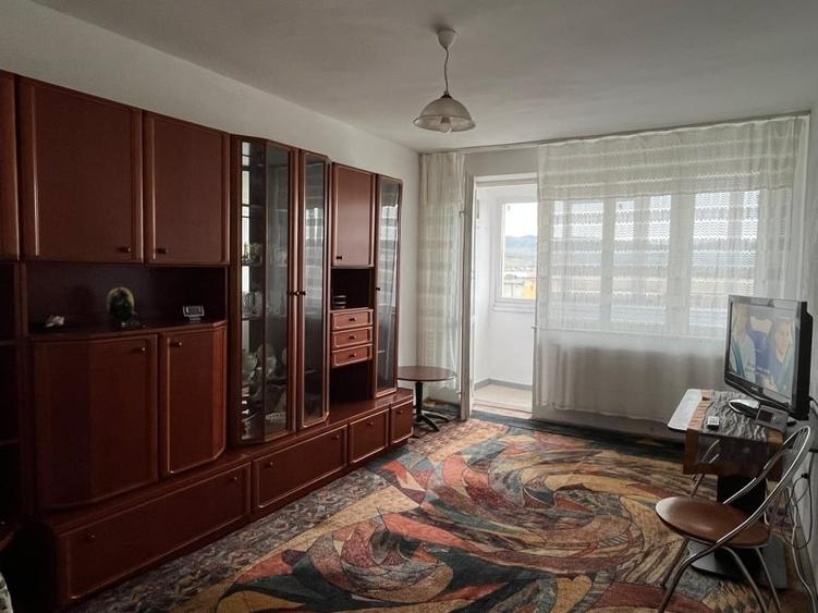Apartament 3 camere spatios si luminos inchiriez pe termen lung - 1