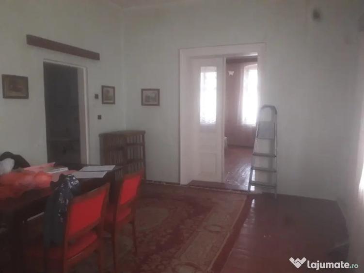 Casă cu 2 camere cu Teren 350 Mp în Ultracentral