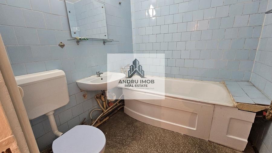 Dristor/Apartament 3 camere/Decomandat - 15