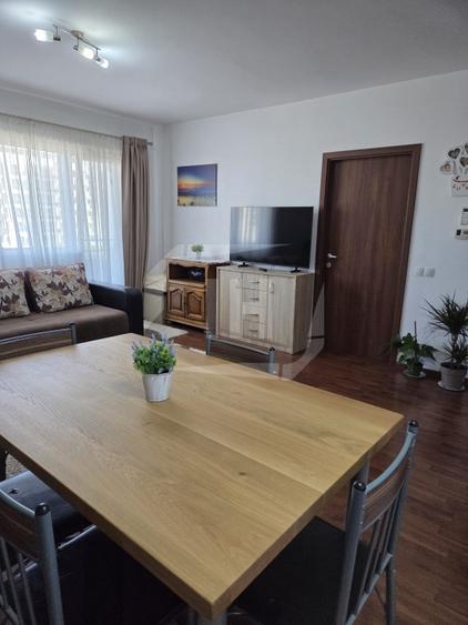Apartament cu 2 camere semidecomandat, mobilat în Mărăști