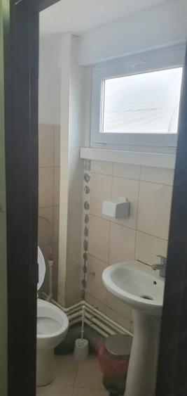 Spațiu comercial, de 1,500 mp, în Călinești