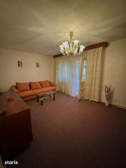Comision 0 ! 3 camere 2 bai 3 balcoane zona Aradului 380 euro - 12