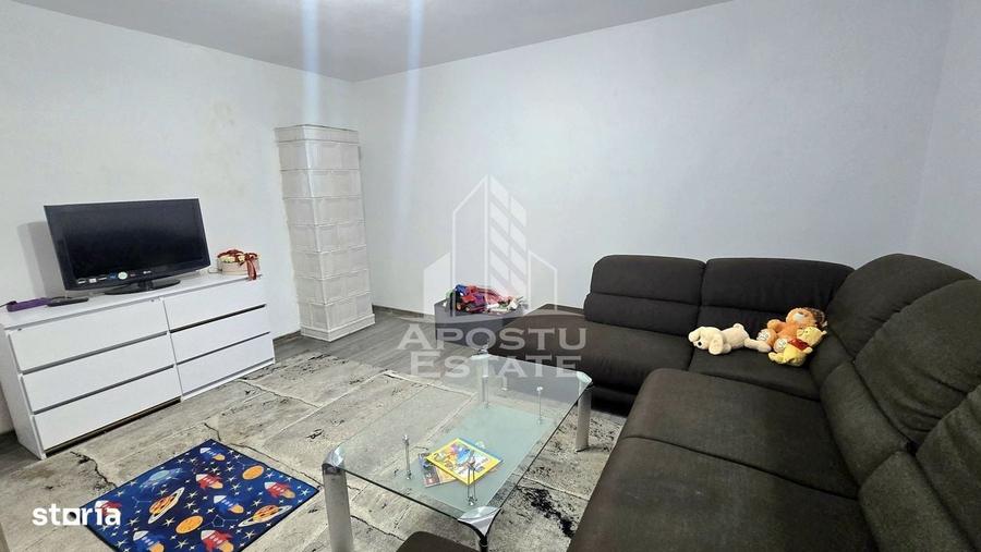 Casă cu 4 camere cu Teren 740 Mp în Mehala