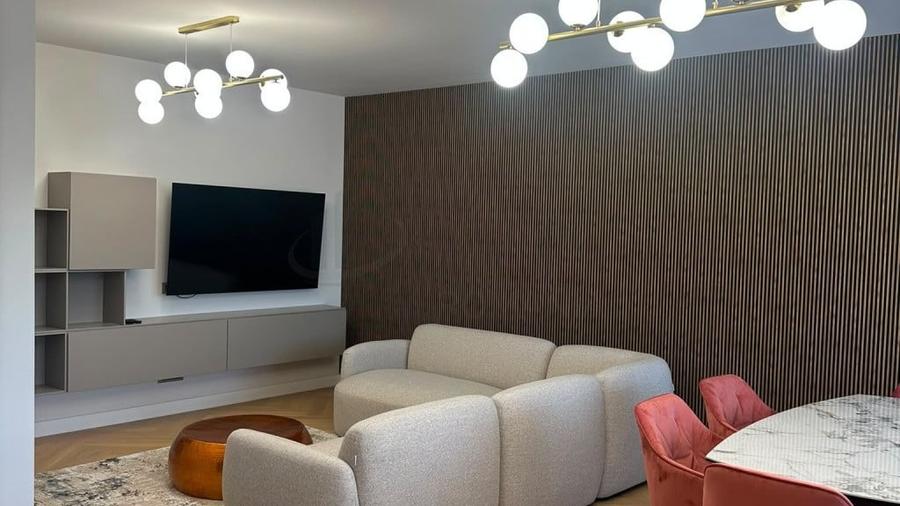 Apartament cu 3 camere decomandat în Iancu Nicolae