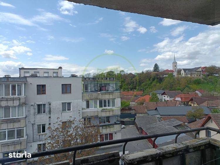 Apartament cu 4 camere în Central