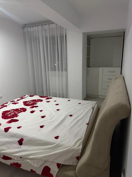Apartament cu 2 camere decomandat în Valea Adâncă