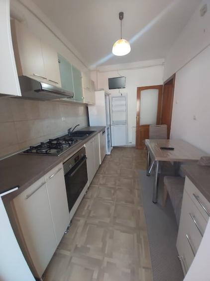 Apartament cu 2 camere decomandat în Ștrand