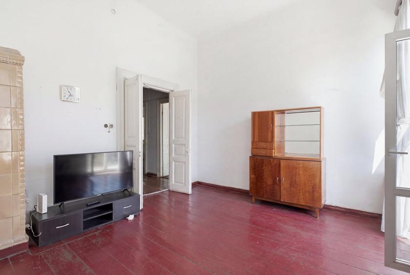 Apartament cu 5 camere decomandat în Ultracentral