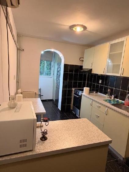 Apartament cu 2 camere decomandat în Băneasa